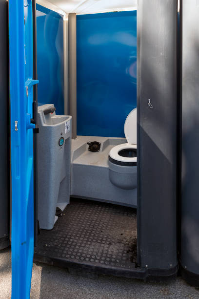 Best Construction site porta potty rental  in Kenworth, IL